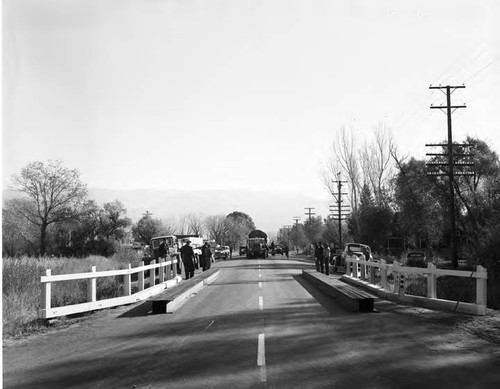 Photo showing the moving of one of the 90 thru ton rotors to the Gorge project