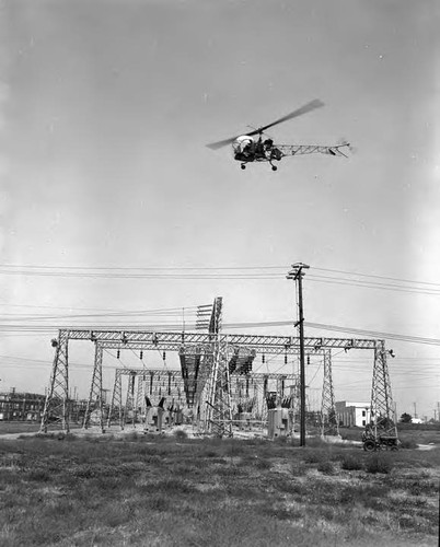 Cable stringing by helicopter