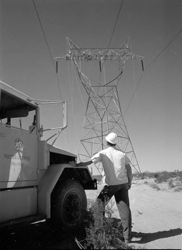 Stringing cable on the 3rd circuit of the Boulder Line in the Silver Lake area