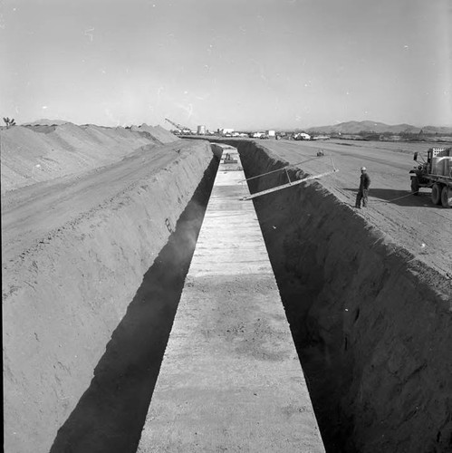 Second Los Angeles Aqueduct completed section of the Mojave conduit