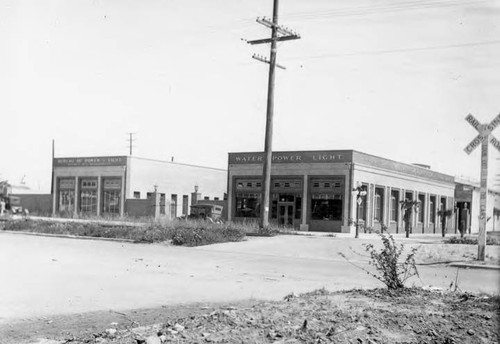 District and Commercial Offices