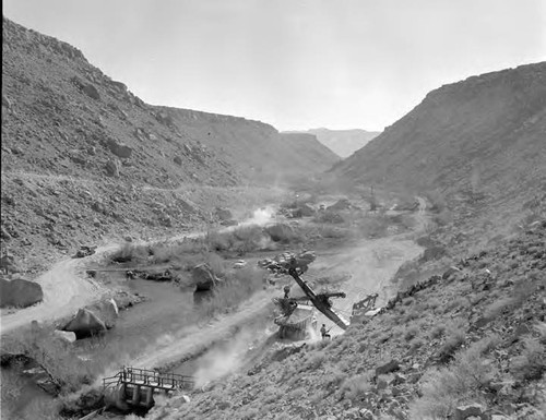 Pleasant Valley Dam construction