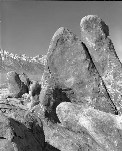 Rock formations in the Alabama Hills area