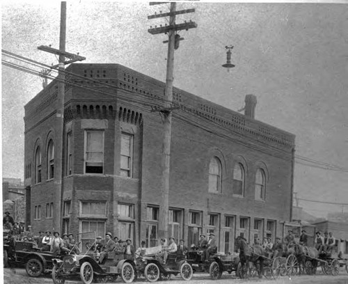 Meter and Service crews assembled in 1912 in front of original office building of the Department of Water and Power