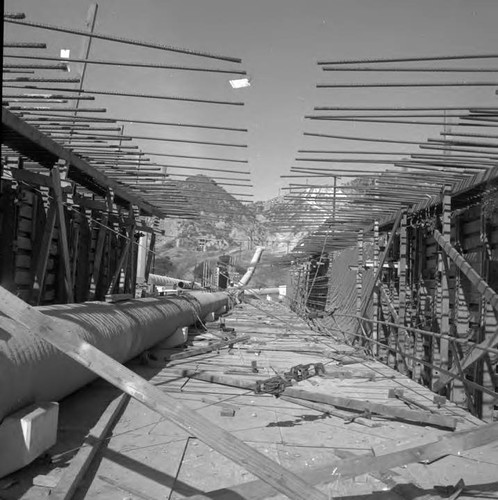 Second Los Angeles Aqueduct cascades construction progress