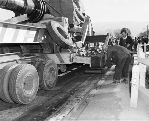 Photo showing the moving of one of the 90 thru ton rotors to the Gorge project