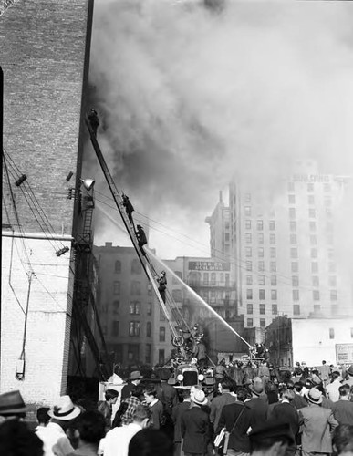 Fire on Broadway between 3rd and 4th