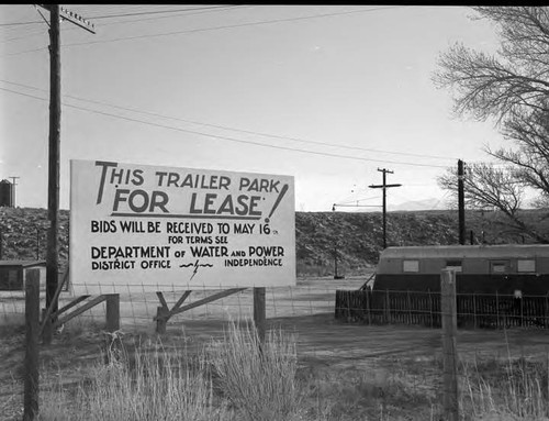 Signer at DWP trailer park in Birchum Canyon