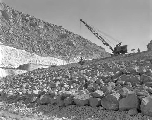 Pleasant Valley Dam construction