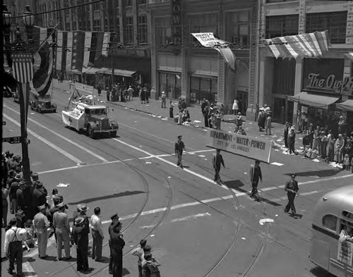 Fourth of July parade along Broadway