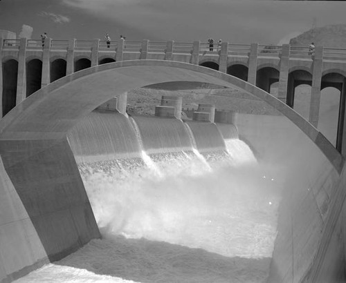 Bypass tunnel used at time of high water