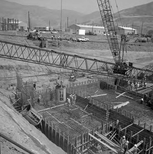 Construction progress on Castaic Power House