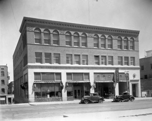 District and Commercial Offices