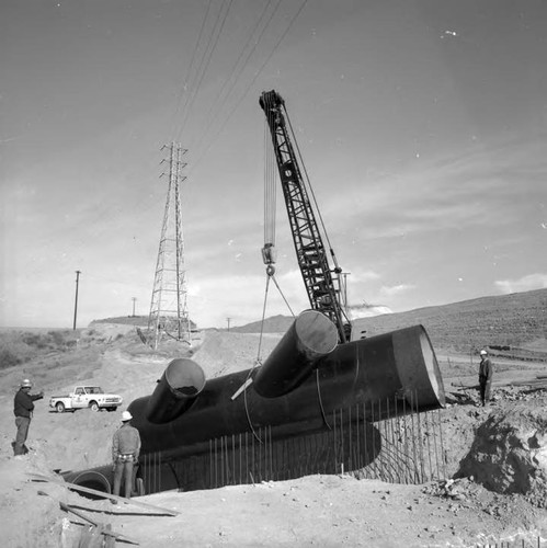 Construction of 99-inch pipeline at Van Norman Reservoir