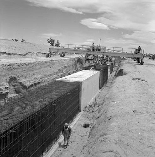 Second Los Angeles Aqueduct construction of the siphon west of Mojave, California near Live Oak Road