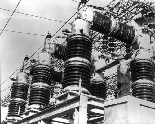 Boulder Canyon transmission line circuit breakers installation at Receiving Station B