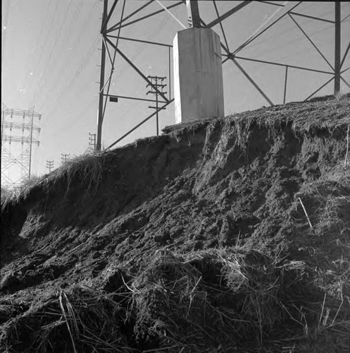 Mud slide at Baldwin Hills tower line