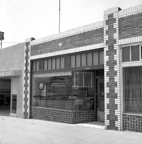 Tujunga commercial office