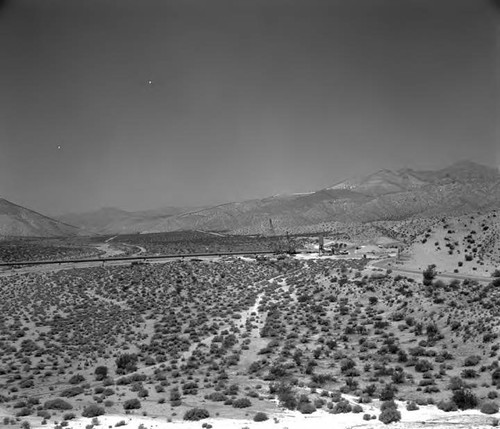 Photo shown both first and second Jawbon siphon - old and new Los Angeles Aqueduct