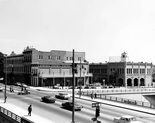 Back of Garnier building and Jennette block from Main Street freeway exit