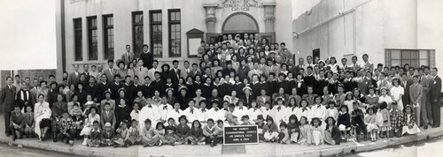 Easter Sunday portrait of all who attended at Los Angeles Congregational Chinese Church