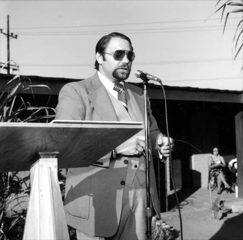 Bicentennial party in Avila Adobe courtyard, dedication of guidebook