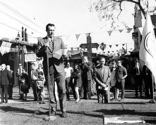 Hubert Laugharn making a speech at the Sunset Boulevard closing