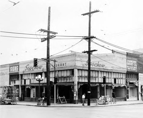 Soochow Restaurant at the corner of Sunset Boulevard and Main Street