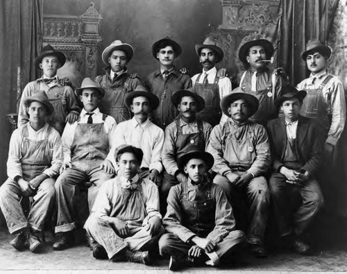 Mexican railroad workers in Los Angeles