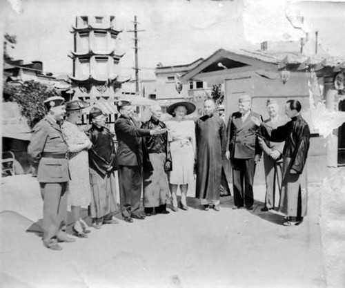 China City, Gim Fong's father is the fourth from the right