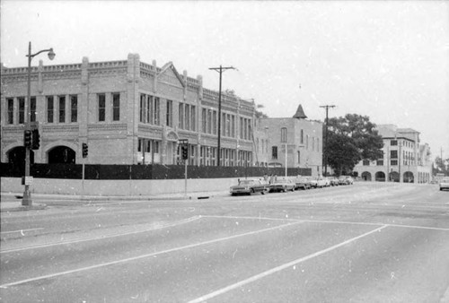 Garnier block, Los Angeles Street