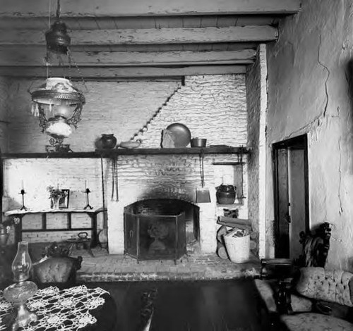 Photograph of the parlor at the Avila Adobe