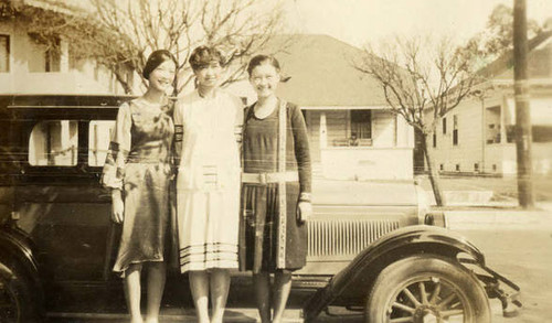 Rosemary Chew, Dorothy Siu and Grace Siu