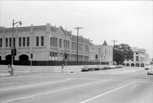 Garnier block, Los Angeles Street