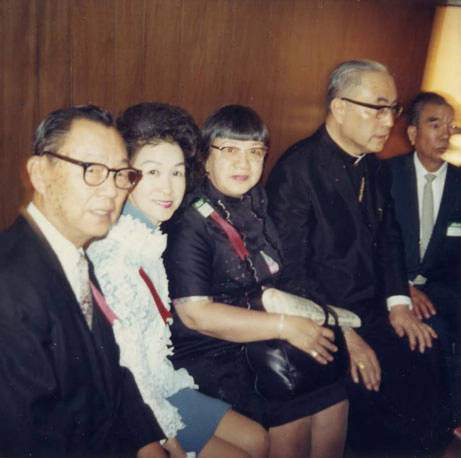 Professor Stanley Chan, Mrs. Suzy Lee, Lily Chan, Bishop Paul You-Pin, Mr. Lum W. Tim in a group photo