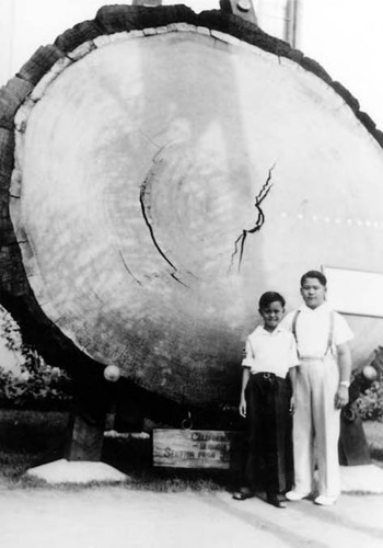 Peter Soo Hoo Jr. (10 years old) and Richard Ung at the San Diego Exposition at Balboa Park