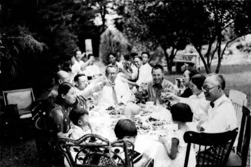 Family picnic, 21 members. Y.H. Chung