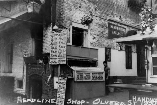 Headline shop on Olvera Street