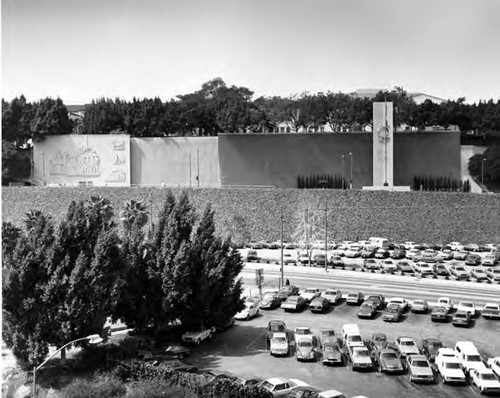 Photo of Fort Moore Memorial looking west