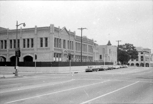 Garnier block, Los Angeles Street