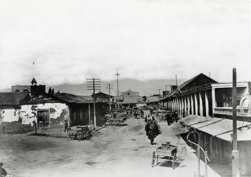 General Lee's restaurant celbrating an anniversary of new Chinatown. From left to right: Mrs. Jenny Wong, Mrs. Herbert Lapham, Mrs. Peter Soo Hoo, Mr. Herbert Lapham