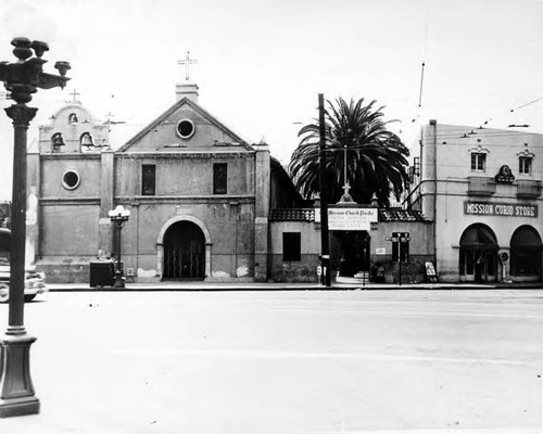 Plaza Church on Main Street