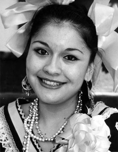 Photograph of a young lady on Flower and Camera Day