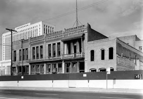 Garnier/Jennette Block, facing Los Angeles Street