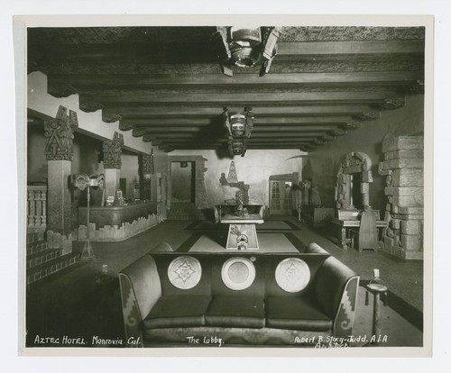 Aztec Hotel: Lobby looking east