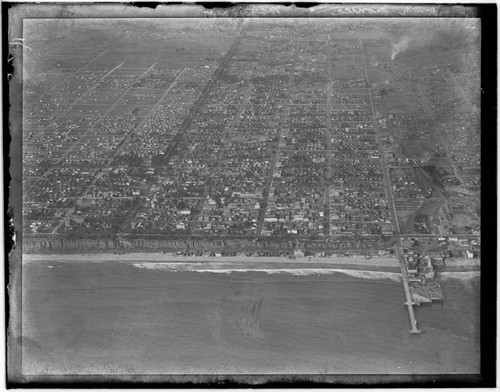 Aerial view of Santa Monica Pier