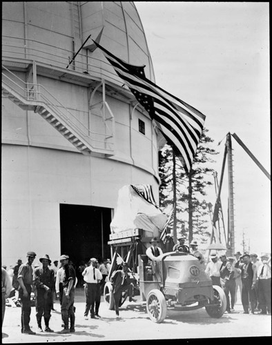 Arrival of the 100-inch telescope mirror at Mount Wilson Observatory