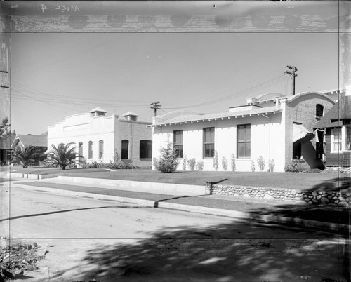 Mount Wilson Observatory's office building and physical laboratory, Pasadena