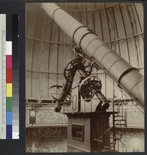 Controlling mechanisms of the 40-inch refracting telescope at Yerkes Observatory