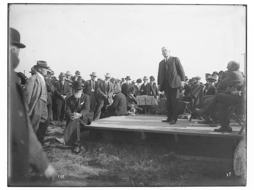 Man on a stage, Thanksgiving, Fairmead